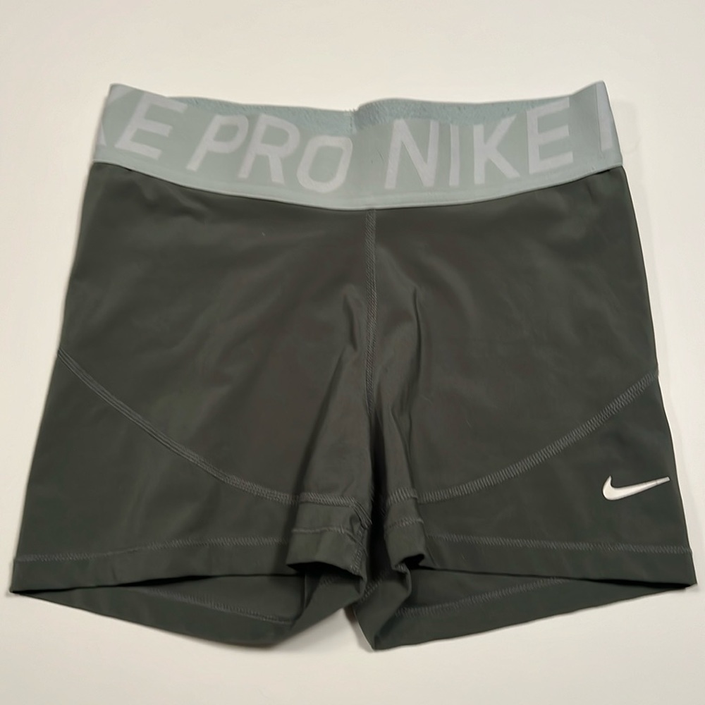 Nike Pro Dri Fit medium